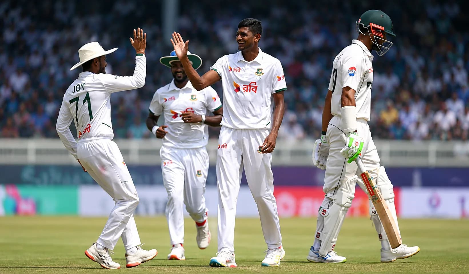 Bangladesh Beat Pakistan by 104 Runs in 1st Test Triumph