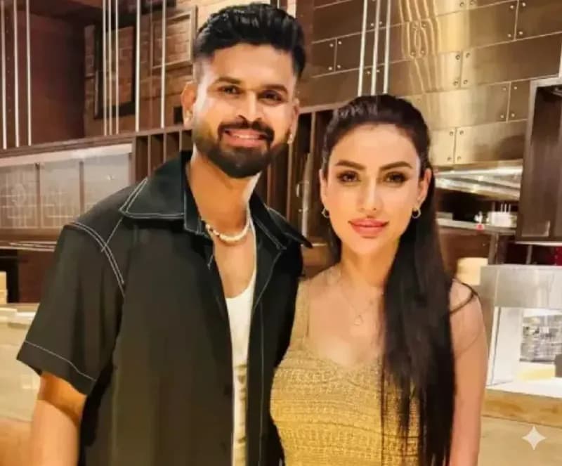 Who Is Shreyas Iyer Girlfriend? Bollywood Rumours Heat Up | CricLegacy